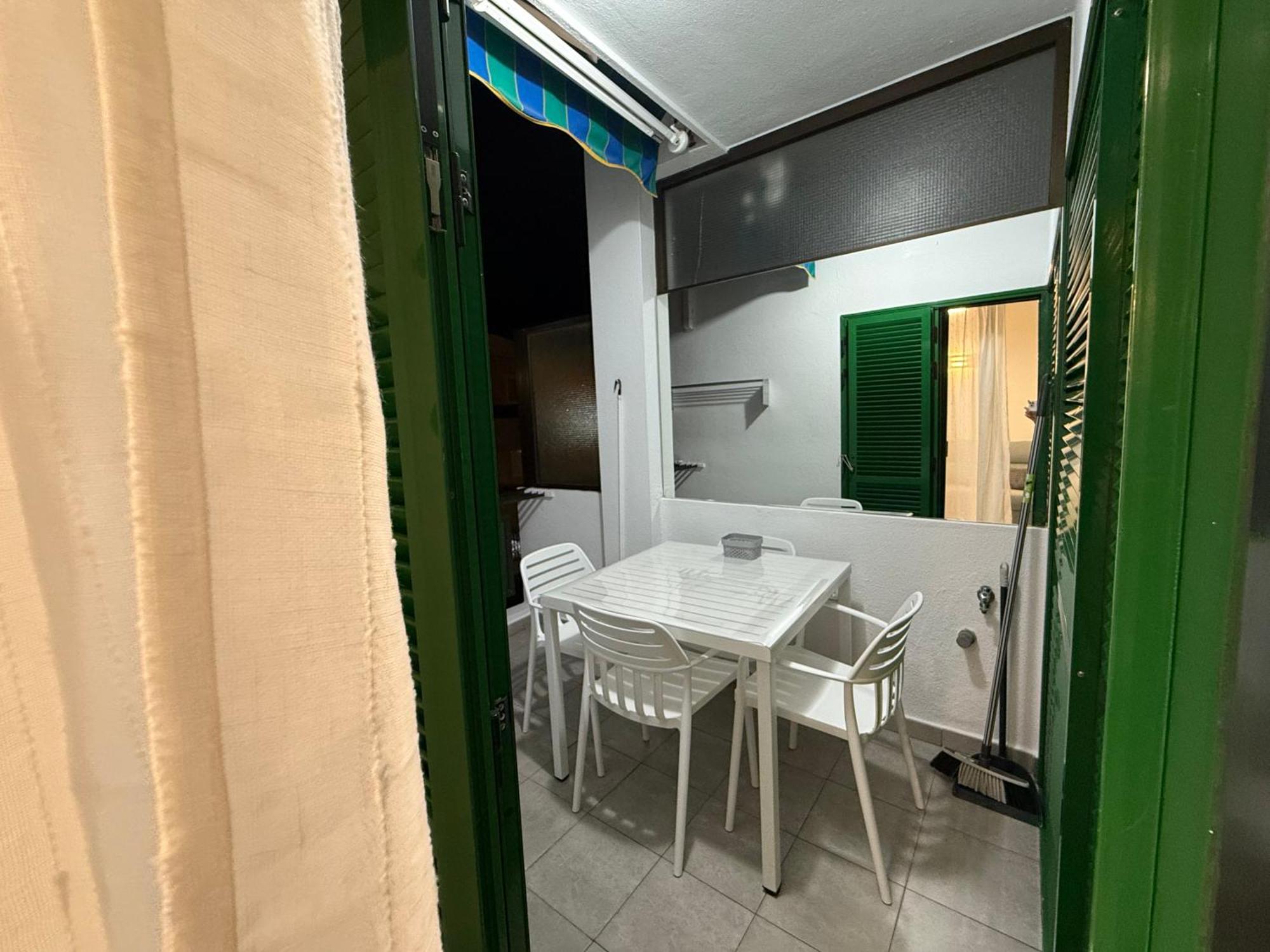 Apartamento Playa Las Vistas Arona  Exterior photo